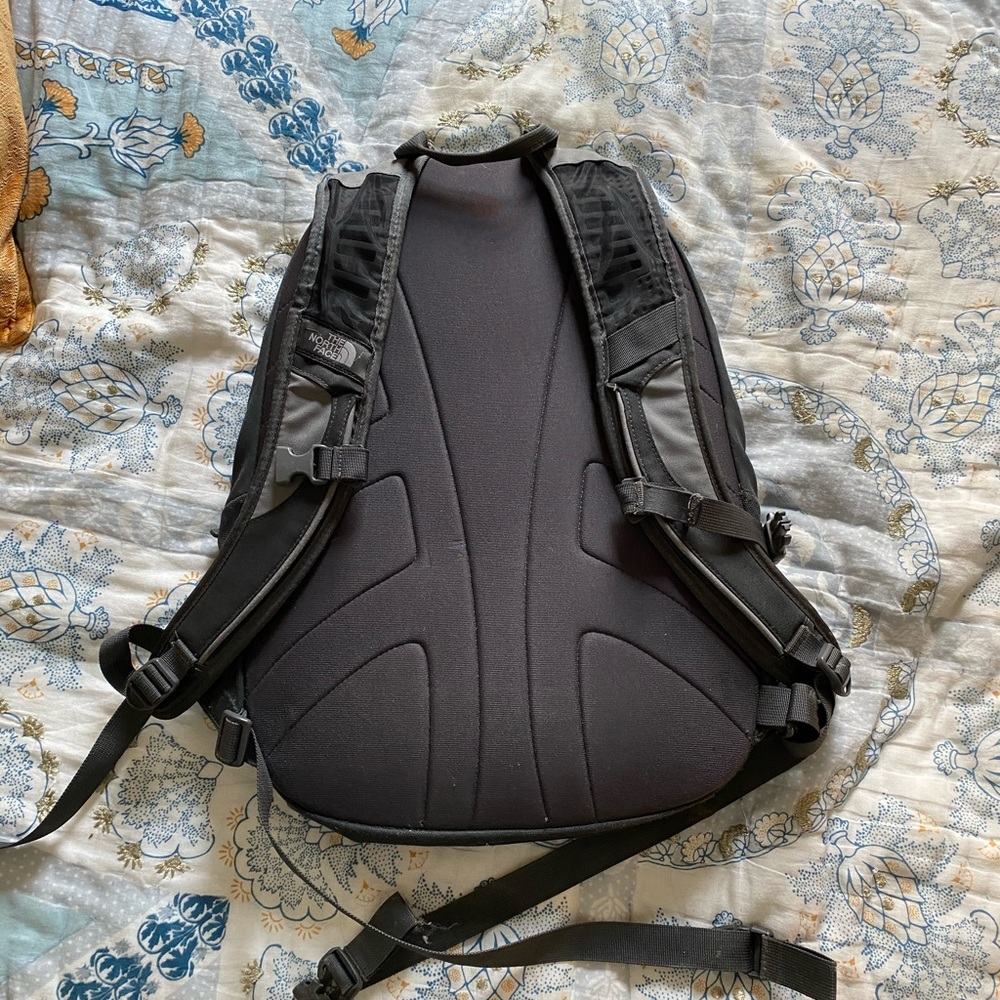 North Face Backpack - Picture 2 of 3